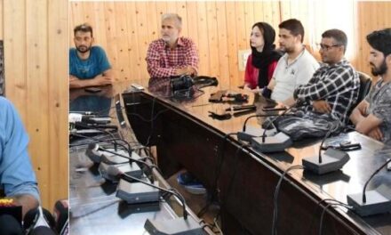 DC Ganderbal holds interactive session with Media fraternity
