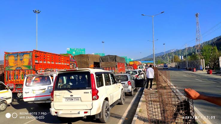 Jammu-Srinagar National Highway closed after landslides