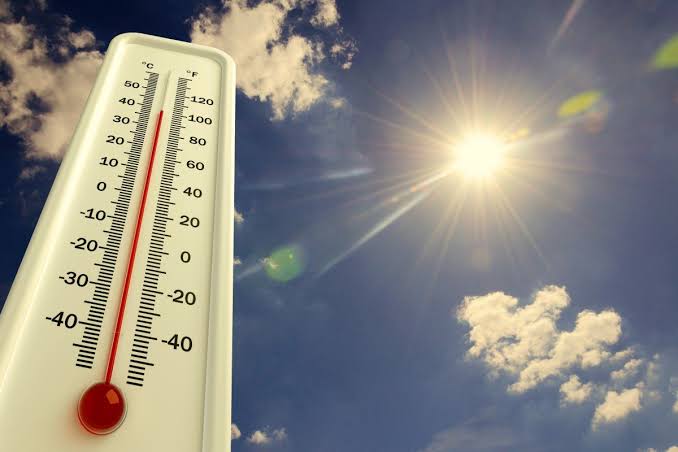 Mainly clear weather today, possibility of light rain for subsequent 2 days in J&K: MeT