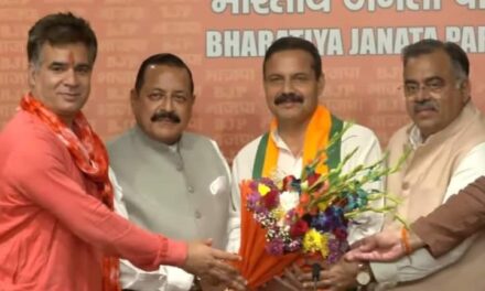 After expelled from AAP, Mankotia joins BJP