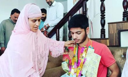 Shopian fruit businessman’s son bags 10th rank at NEET UG-2022