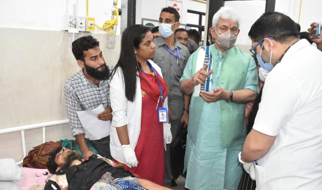 LG announces Rs 5 Lakh to Noks of those killed in Poonch accident