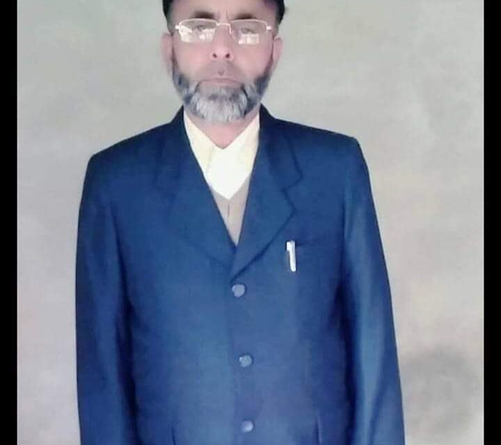 Pall of Gloom Descends On Dooru Sopore As Veteran Lecturer, Injured in Road Mishap Fortnight Before, Loses Battle for Life