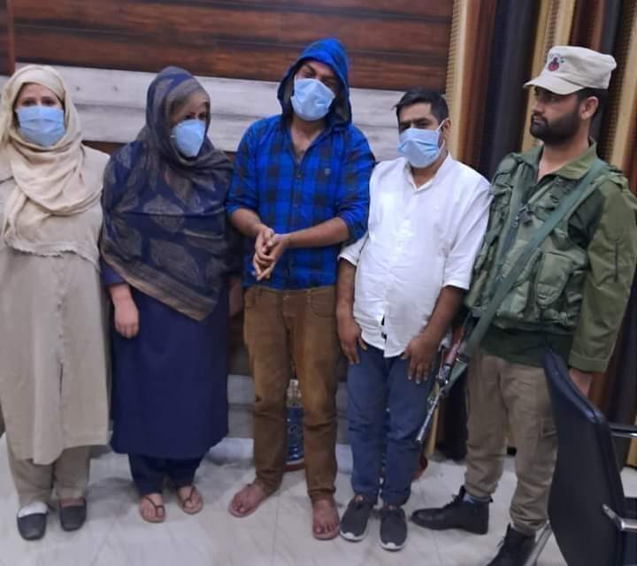 Three sextortion gang members arrested in Srinagar