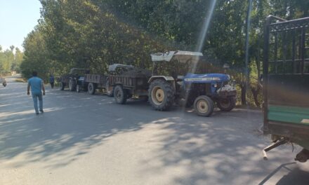 3 tractors seized by Geology and Mining department in crackdown at Shadipora