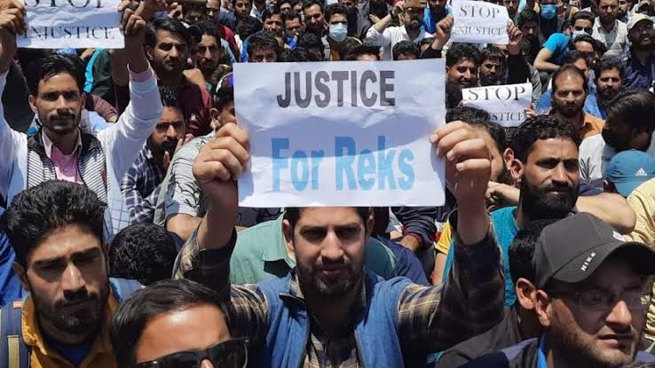 Rehbar-e-Khel teachers demand hike in salaries; cut in probation period