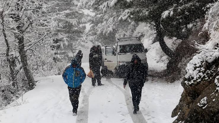 MeT forecasts light rain, snow on upper reaches today, mainly dry weather from Oct 13-18 in J&K