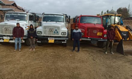 Police arrests 4 persons and seizes 4 vehicles found Illegal extraction and transportation of minerals in Budgam
