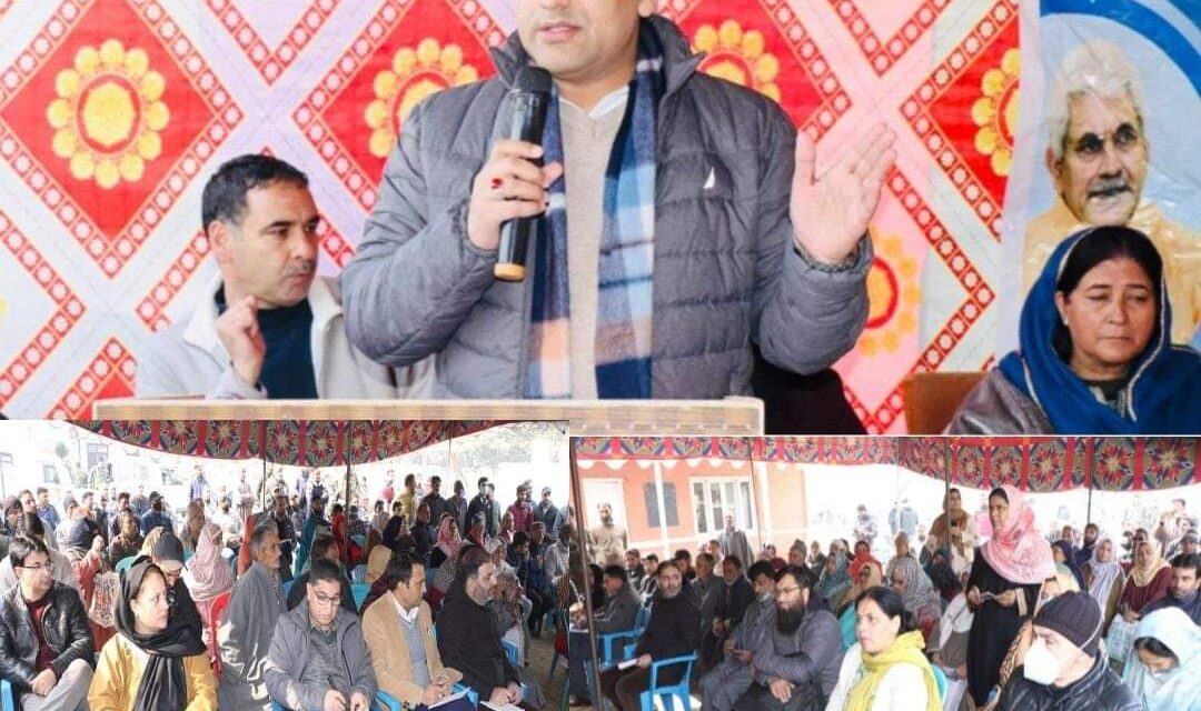 DC Srinagar holds Public Grievance Redressal Camp at Balhama;Sanctions funds to construct Transit shed for halt of devotees at Shri Mata Bala Deviji temple