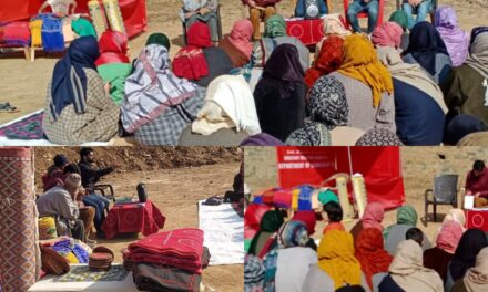 Department of Handicrafts B’pora conducts Exhibition/ Awareness camp at Arin