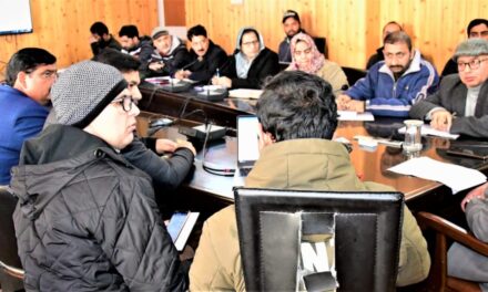 DC Ganderbal chairs District Skill Committee meeting