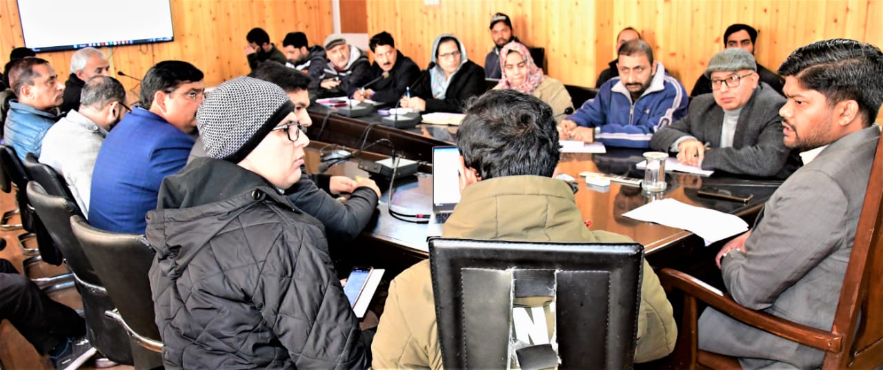 DC Ganderbal chairs District Skill Committee meeting