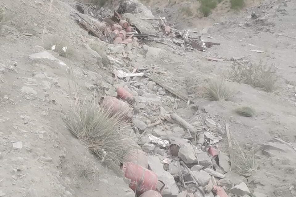 Gas cylinders laden truck rolls down into gorge in Ramban, two bodies recovered