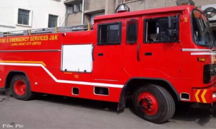 Villagers, Civil Society, PRI Members, showing resentment against the shifting of F&ES Gund To Sonamarg.