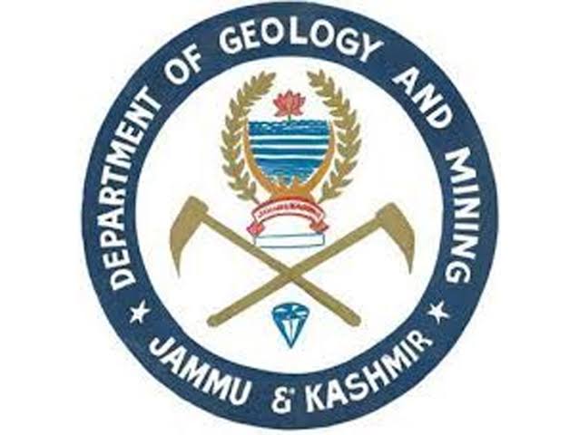 Secretary Mining directs for strict action against defaulters during site visits in Kashmir