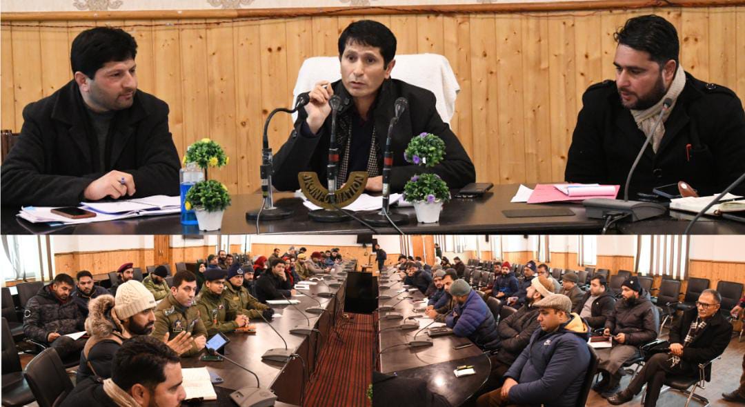 ADDC Gbl reviews R-day celebration arrangements in district
