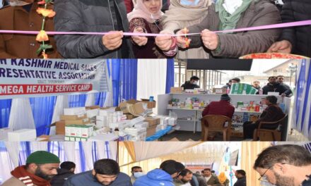 DC inaugurates Mega Health Camp at Pulwama;Health Camp witnesses massive response from patients