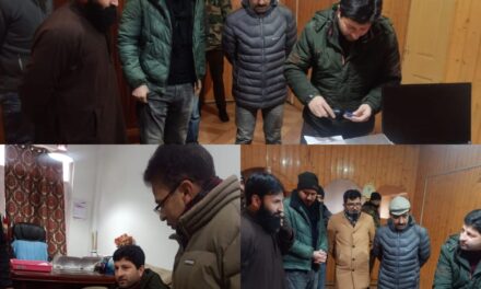 ADC Ganderbal inspects various govt offices;  review functioning cum public service delivery in these offices.