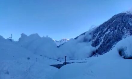 Snow-slide hits Sarbal Sonamarg, no casualties reported