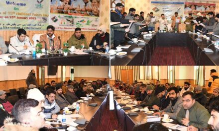 District Admin Gbl observes 13th National Voters’ Day;DEO administers NVD pledge to participants