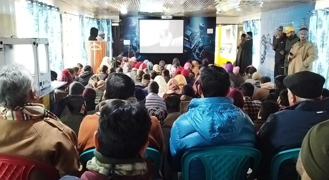 PM interacts with students, teachers and parents at Pariksha Pe Charcha 2023