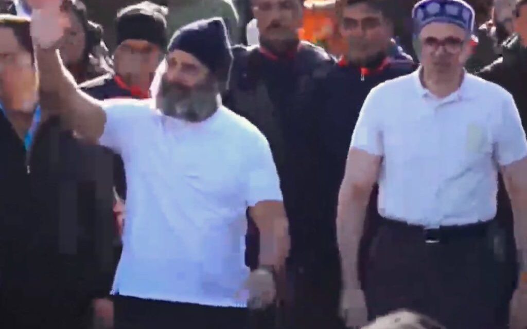 Omar Abdullah joins Rahul Gandhi led Bharat Jodo Yatra in Banihal;G A Mir, other leaders to join Yatra in Qazigund