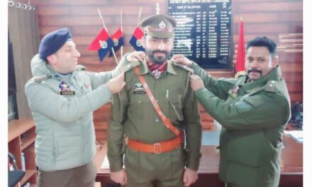 Pipping Ceremony of 05 newly promoted in-service police personnel as ASI in ministerial executive cadre held at DPO Ganderbal