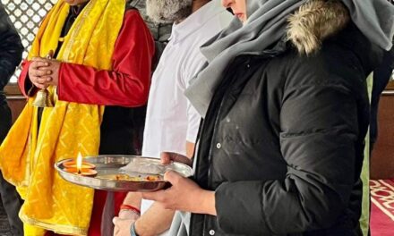 Rahul Gandhi, Priyanka visit Hazratbal shrine, Kheer Bhawani