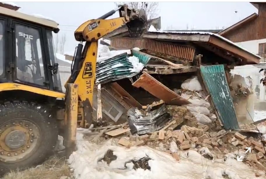 Anti-encroachment drive put on hold in Jammu and Kashmir Sources say govt framing policy to protect poor, small land grabbers