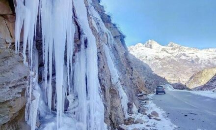 Temperatures Plunge as Gulmarg records season’s coldest night at minus 12°C