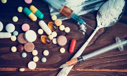 Kupwara Administration cracks whip on drugs;Properties of drug peddlers shall be identified and seized: DC