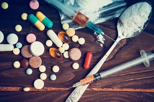 Kupwara Administration cracks whip on drugs;Properties of drug peddlers shall be identified and seized: DC
