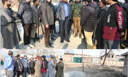 DC Ganderbal inspects sanitation measures at block Sherpathri;Urges local community to play their role in Swachh Gram campaign