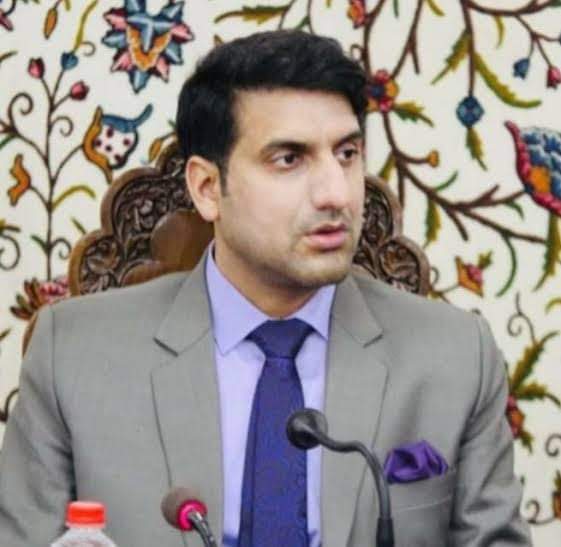 DC asks all unregistered Courier Agencies operating in Srinagar to get registered with Competent Authority