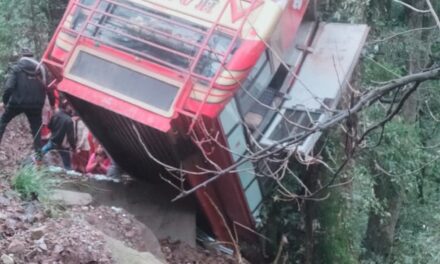Around 20 people injured in bus accident in Udhampur