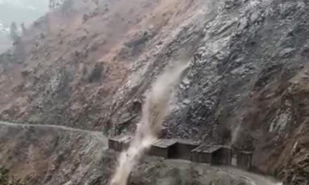 Landslide closes NHW for Traffic