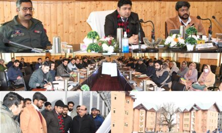 Secretary PD&MD visits Ganderbal, Appreciates progress of district in various sectors;Conducts district review & field visits