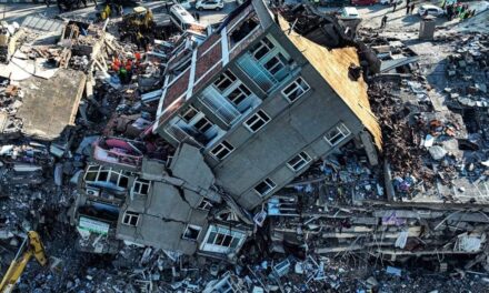 3 dead, over 600 injured after new 6.4-magnitude earthquake hits Turkey