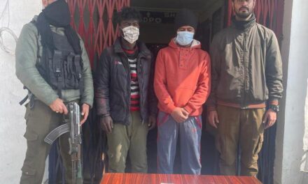 Two non local thieves arrested in Srinagar