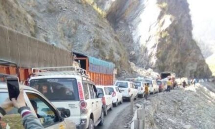 Jammu-Srinagar NH closed for repair and maintenance
