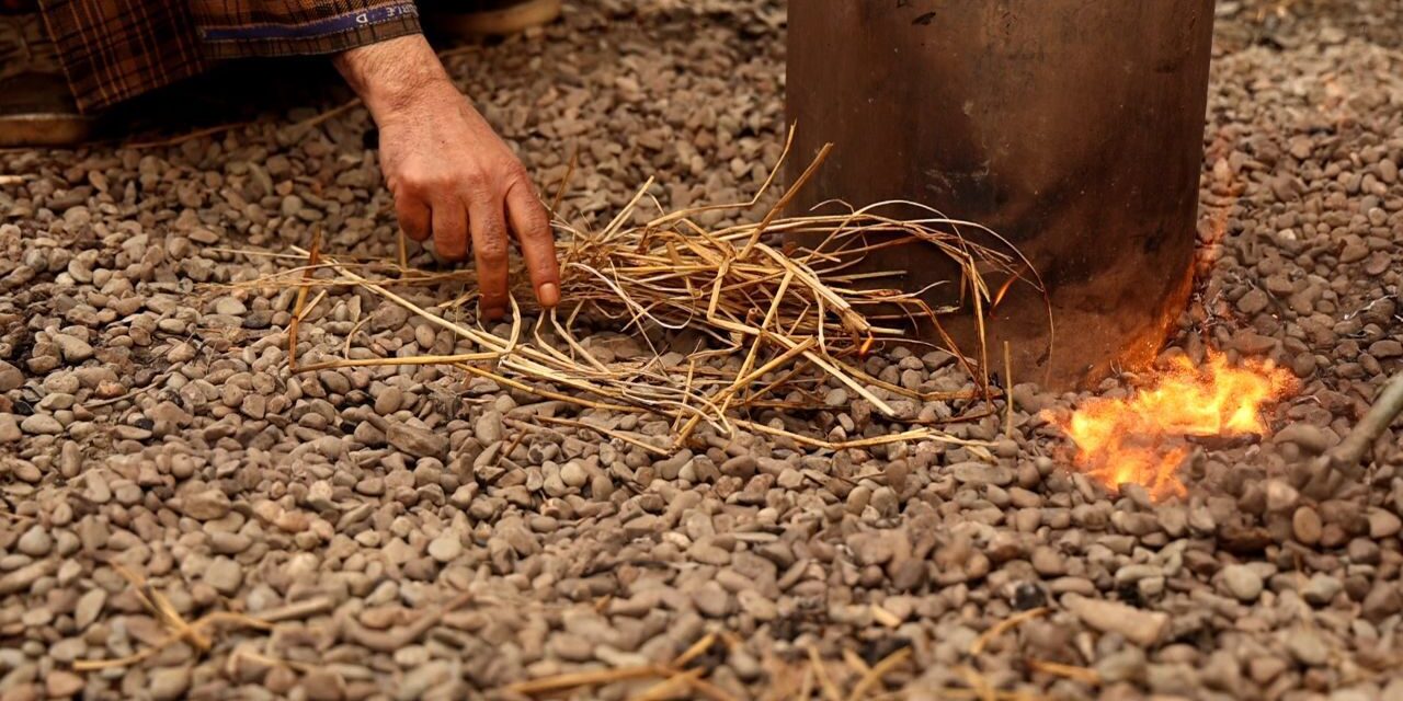 Gas emissions from tube well creates scare in Sopore village