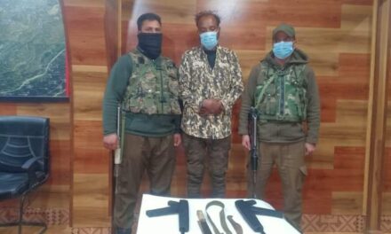 Police solves robbery cases in Budgam, dummy weapon recovered