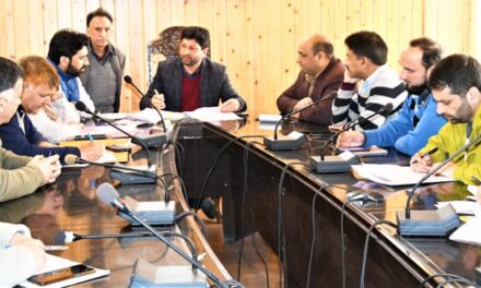 Distt Admin Gbl sanctions relief of Rs 9.59 lakh to victims of landslides at Tehsil Gund