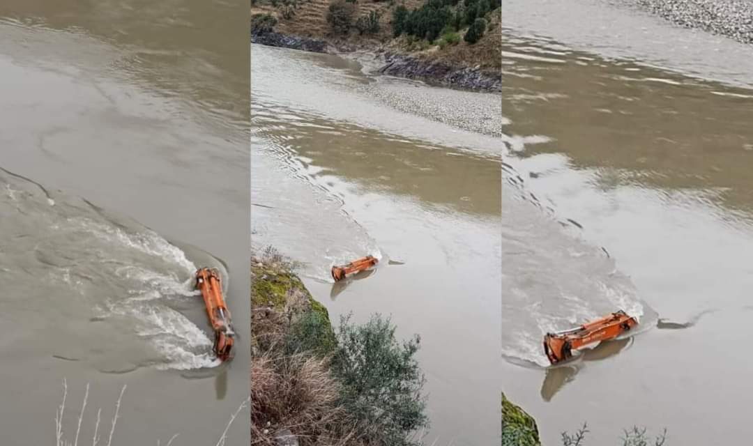 Soil Excavator Rolls into River Chenab in Doda; Driver Feared Dead, Rescue Operation Underway