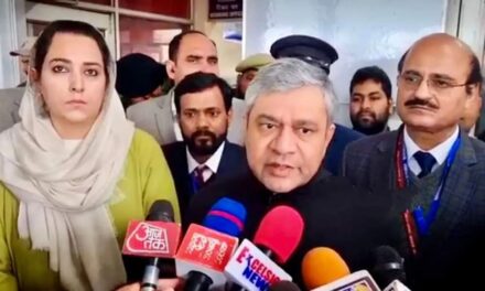 J&K to have Vande Bharat trains by next year: Union Railways Minister;Says Jammu-Srinagar rail link to be connected this year only