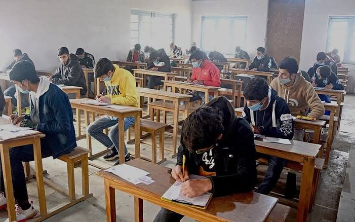 Annual board exams of classes 10th to 12th in hard zones to commence from April-08