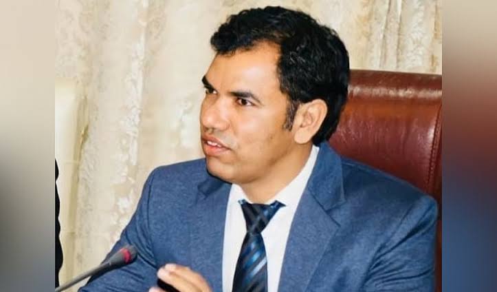 Div Com Kashmir chairs meeting on accommodation issues of PM Package Employees