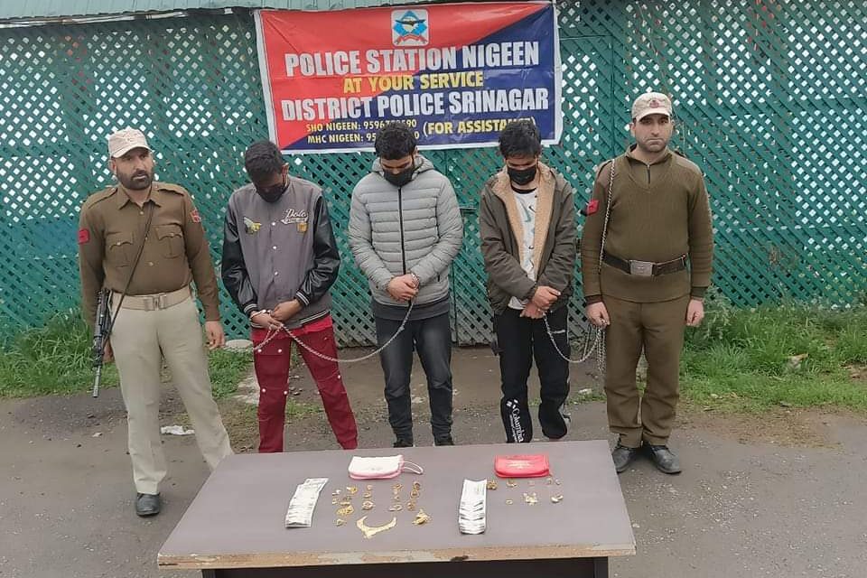 03 burglars arrested in Srinagar