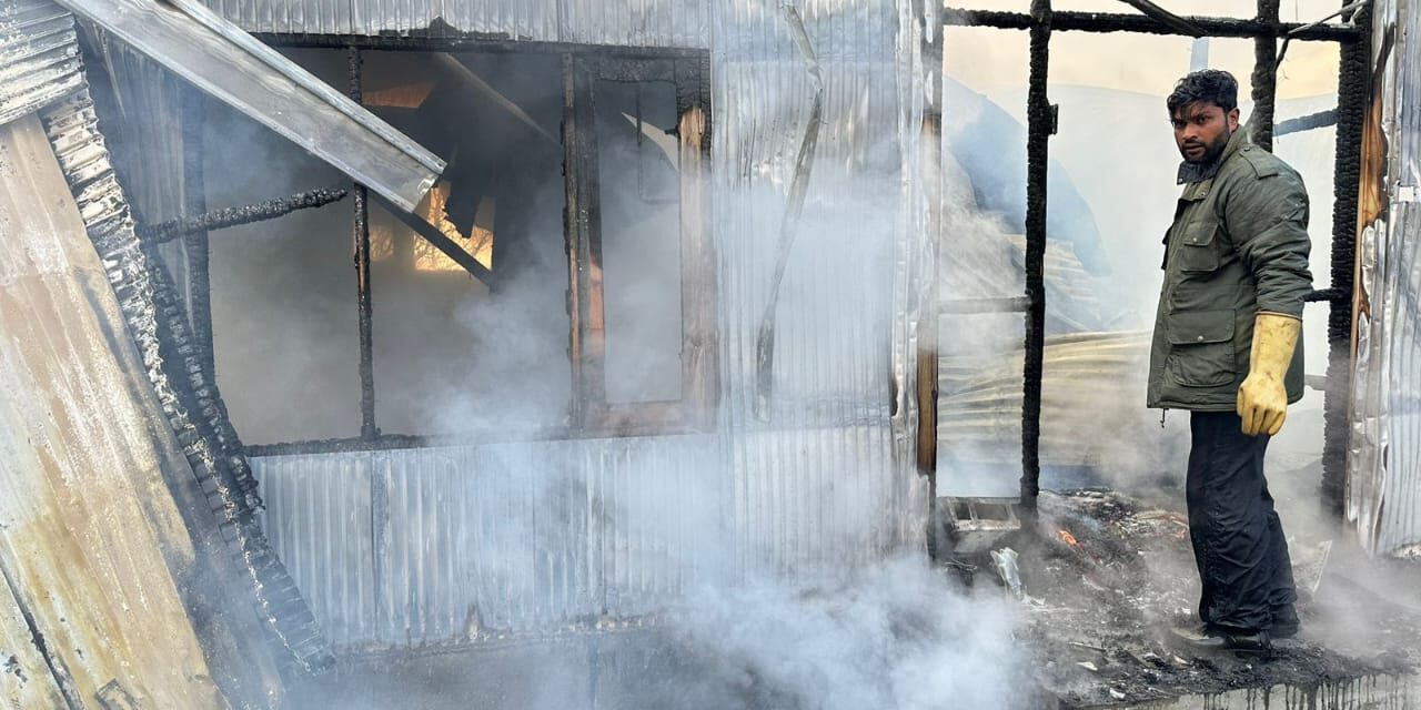 Residential house gutted in Baramulla blaze