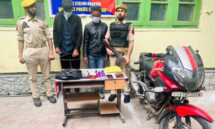 Two Rajouri residents arrested for robbing tourist in Srinagar
